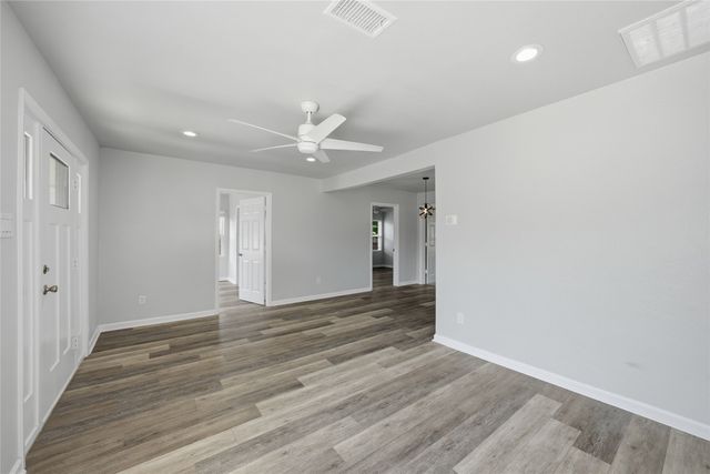 221 16th Street, Grand Prairie, TX 75050