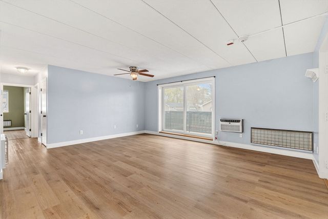 40 High St 205, Dedham, MA 02026