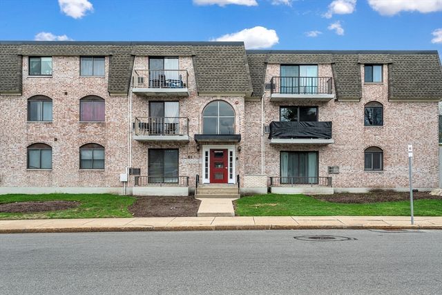 40 High St 205, Dedham, MA 02026