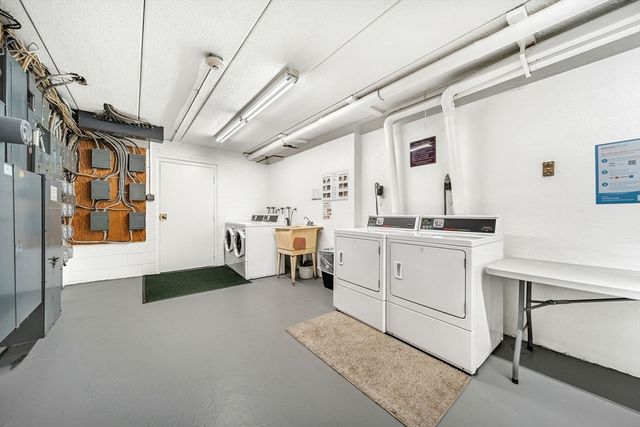 40 High St 205, Dedham, MA 02026