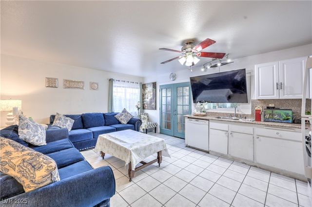 7009 Fenway Avenue, Las Vegas, NV 89147