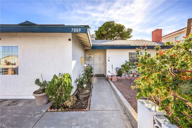 7009 Fenway Avenue, Las Vegas, NV 89147