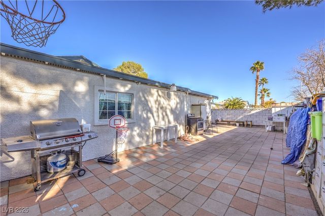 7009 Fenway Avenue, Las Vegas, NV 89147