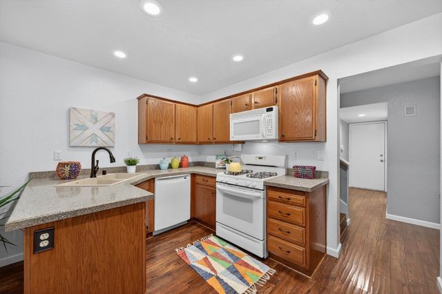 2683 Bethel Way, West Sacramento, CA 95691