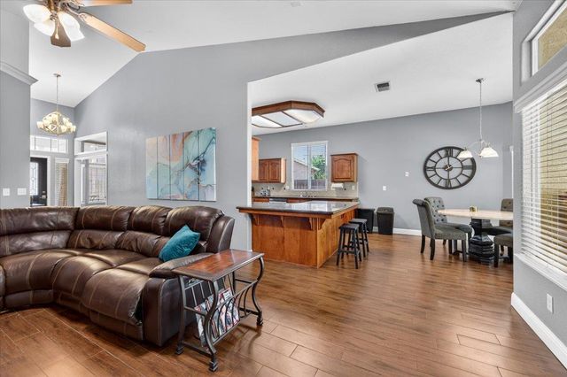 1994 N Cherry Lane, Clovis, CA 93619