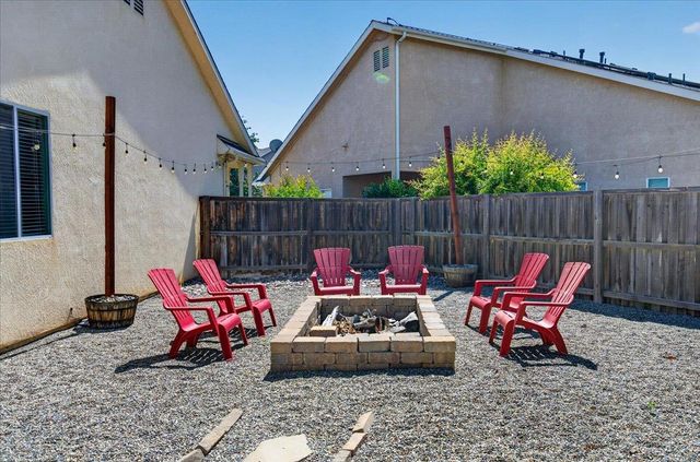 1994 N Cherry Lane, Clovis, CA 93619
