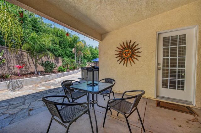 1994 N Cherry Lane, Clovis, CA 93619