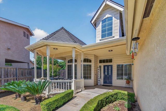 1994 N Cherry Lane, Clovis, CA 93619
