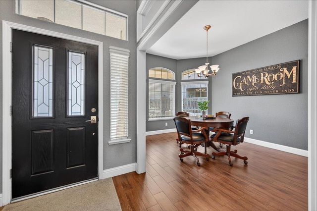 1994 N Cherry Lane, Clovis, CA 93619