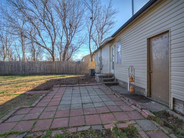 211 W Dale Street, Norman, OK 73069