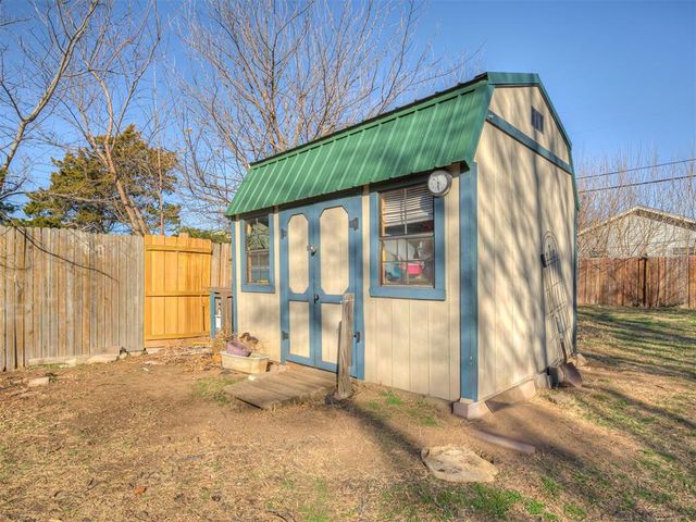 211 W Dale Street, Norman, OK 73069