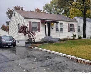 95 Derhake, Florissant, MO 63031
