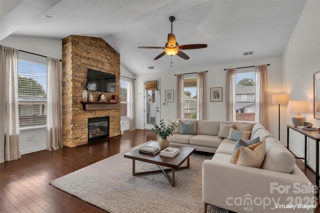 1172 Mckee Farm Lane, Belmont, NC 28012