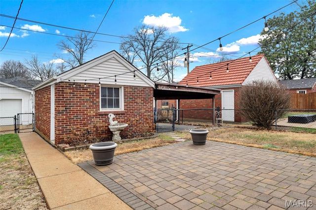 6430 Sutherland Avenue, St Louis, MO 63109