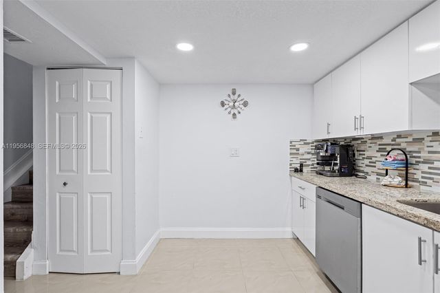 6554 SW 114th Pl E74, Miami, FL 33173