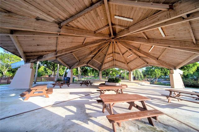 6554 SW 114th Pl E74, Miami, FL 33173