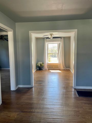 703 N 9th Street Ballinger, Ballinger, TX 76821