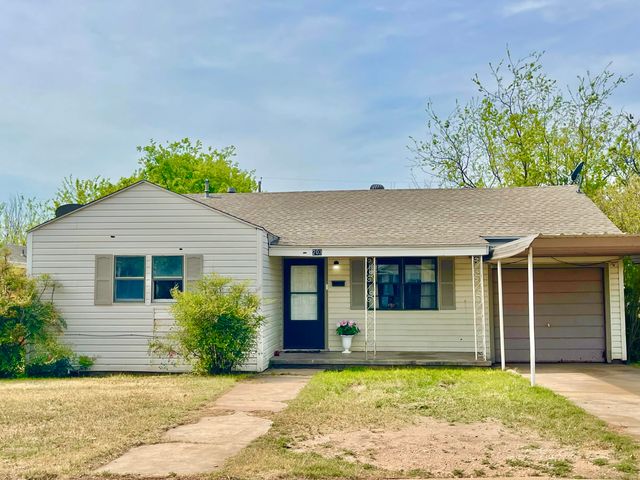 703 N 9th Street Ballinger, Ballinger, TX 76821