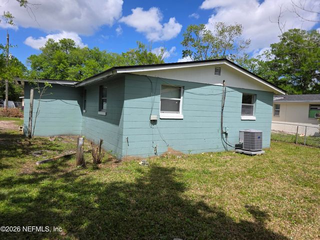 1984 W 3RD Street, Jacksonville, FL 32209