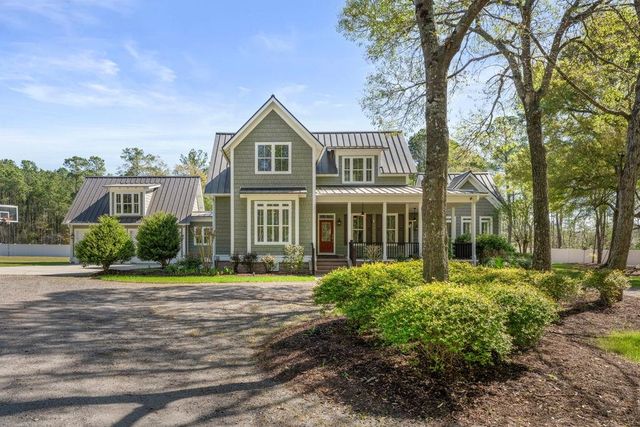 131 John T Ct., Little River, SC 29566