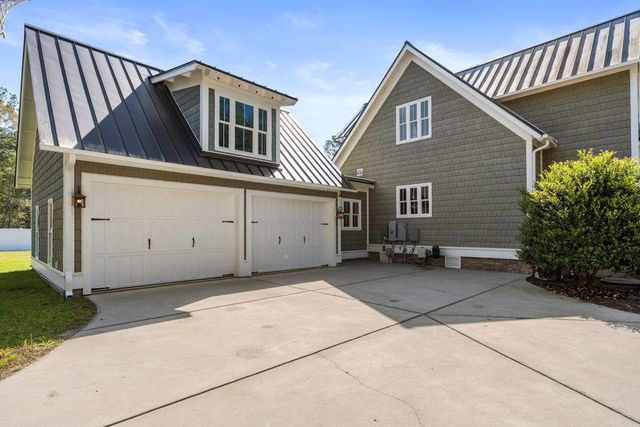 131 John T Ct., Little River, SC 29566