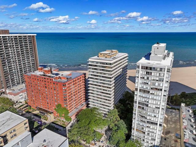 5801 N Sheridan Road 3C, Chicago, IL 60660