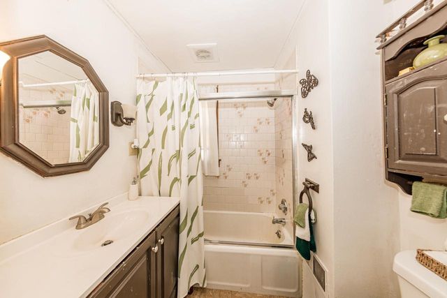 5013 N 54th STREET, Milwaukee, WI 53218