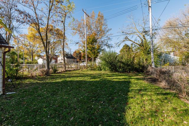 5013 N 54th STREET, Milwaukee, WI 53218