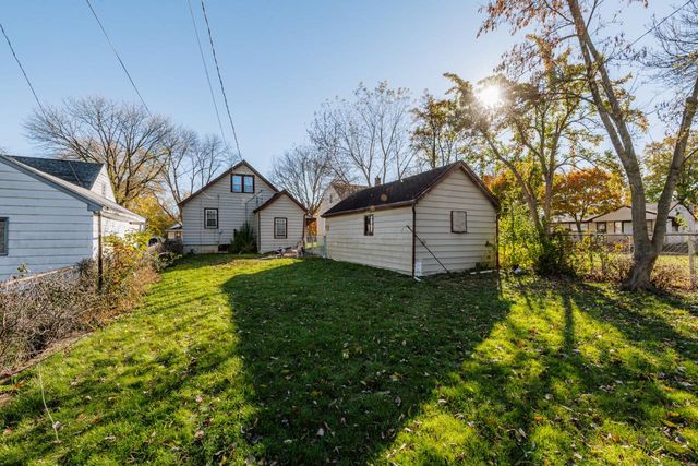 5013 N 54th STREET, Milwaukee, WI 53218