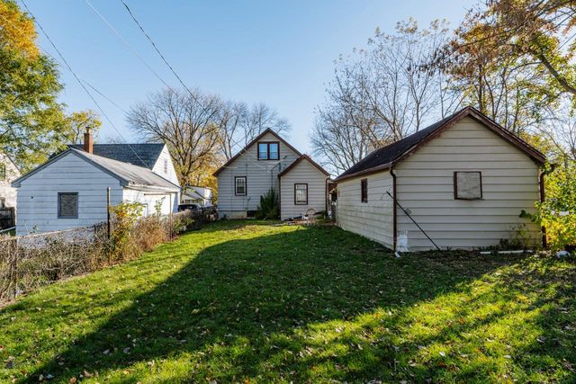 5013 N 54th STREET, Milwaukee, WI 53218