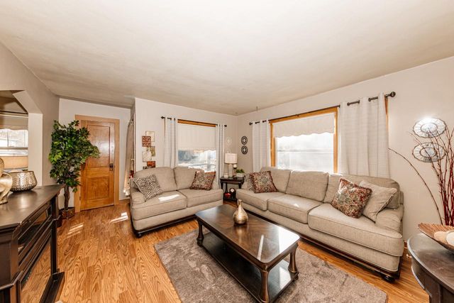 5013 N 54th STREET, Milwaukee, WI 53218