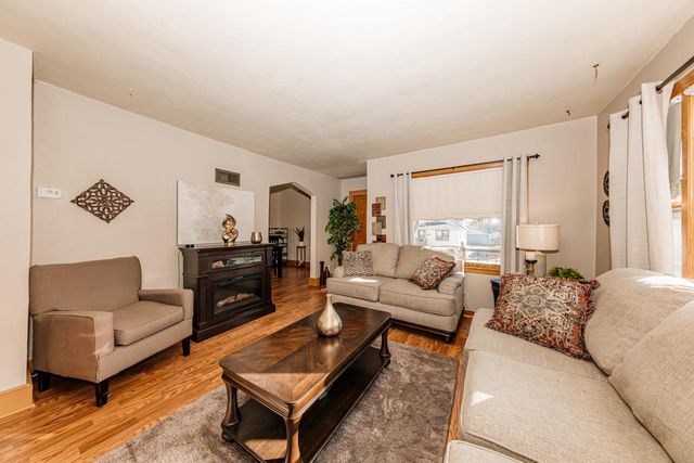 5013 N 54th STREET, Milwaukee, WI 53218