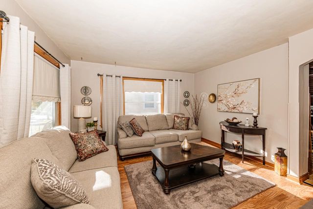 5013 N 54th STREET, Milwaukee, WI 53218