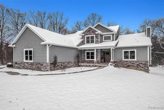 1281 Victoria Lane, Fenton, MI 48430