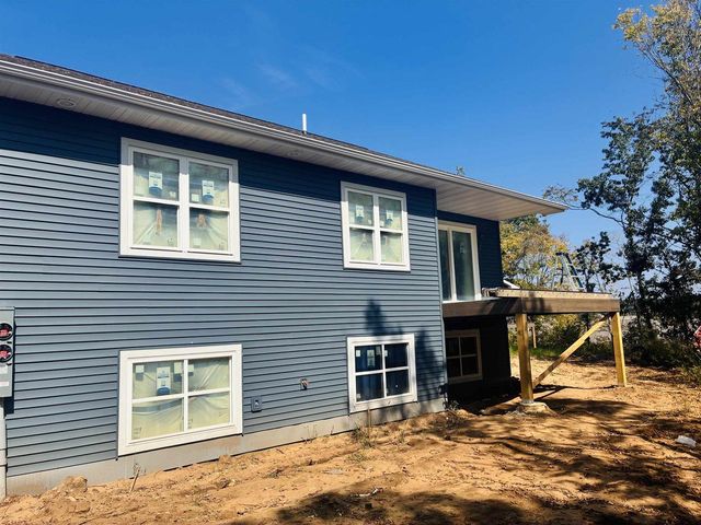 1024 Armida Court, Reedsburg, WI 53959