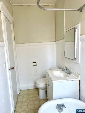 6303 Broadway 6, West New York, NJ 07093