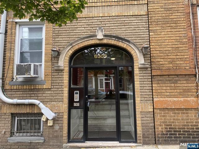 6303 Broadway 6, West New York, NJ 07093