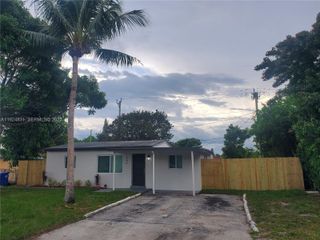 1264 NE 25th Ct, Pompano Beach, FL 33064