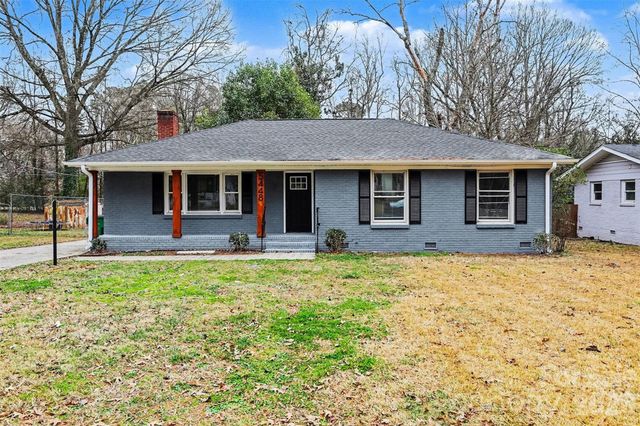 5448 Kinsale Lane, Charlotte, NC 28215