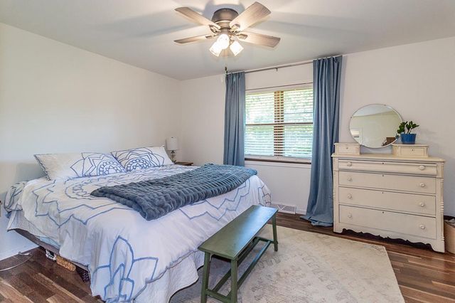 1504 SMITH STREET, New London, WI 54961