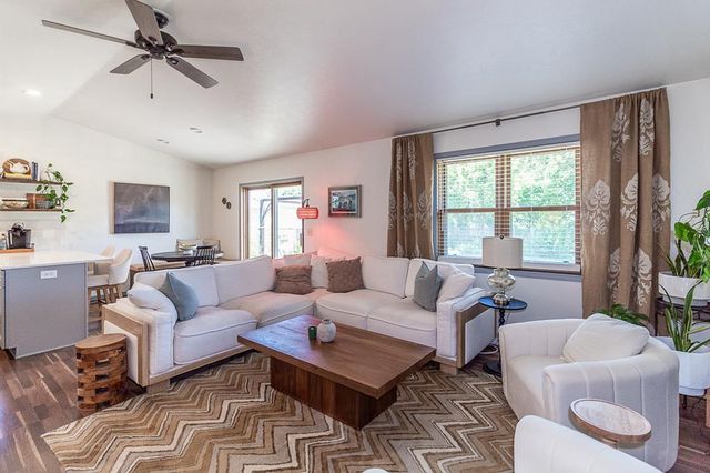 1504 SMITH STREET, New London, WI 54961