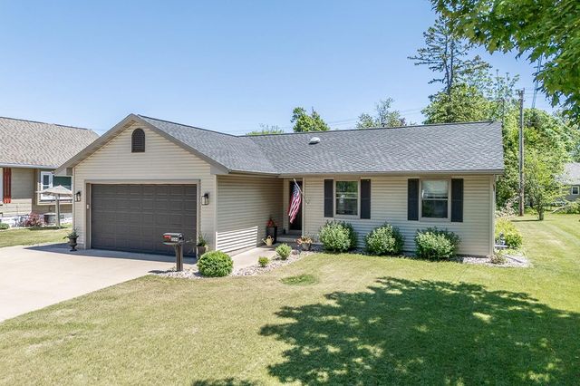 1504 SMITH STREET, New London, WI 54961