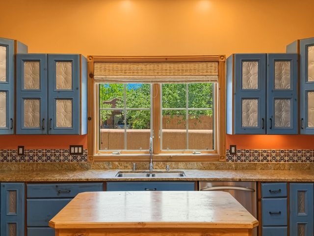 738 Gregory, Santa Fe, NM 87505