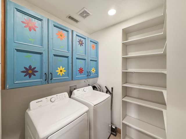 738 Gregory, Santa Fe, NM 87505