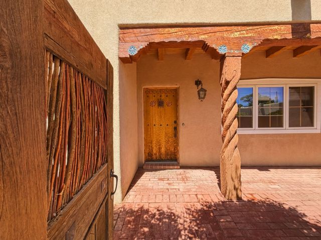 738 Gregory, Santa Fe, NM 87505