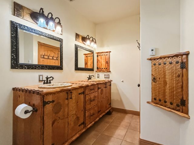 738 Gregory, Santa Fe, NM 87505