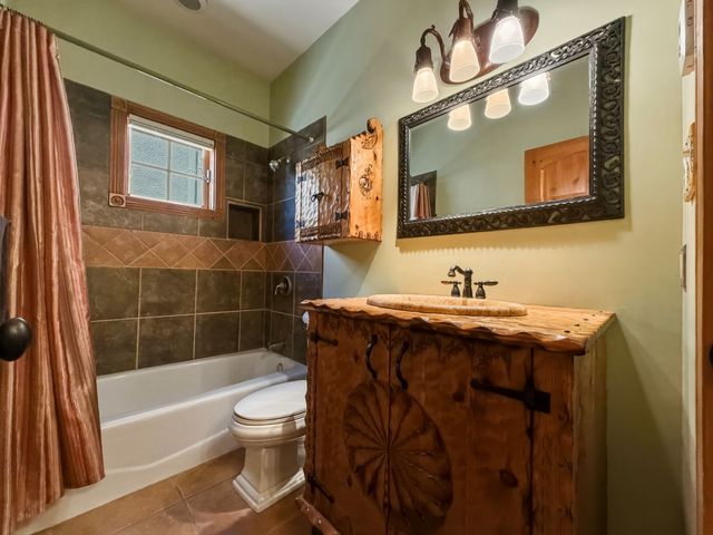738 Gregory, Santa Fe, NM 87505