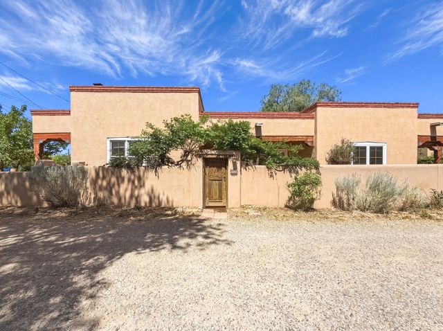 738 Gregory, Santa Fe, NM 87505