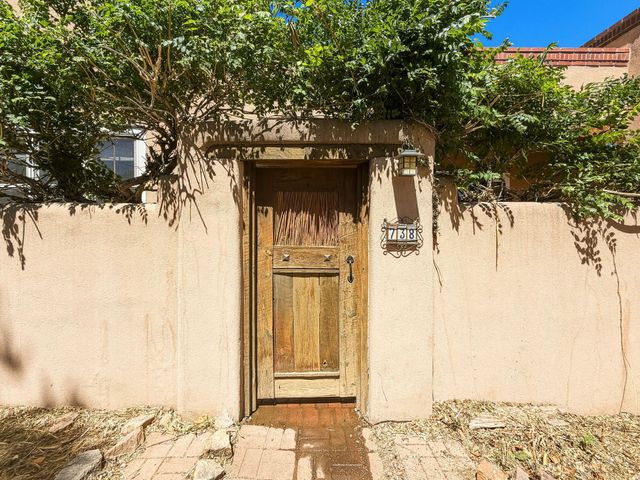738 Gregory, Santa Fe, NM 87505