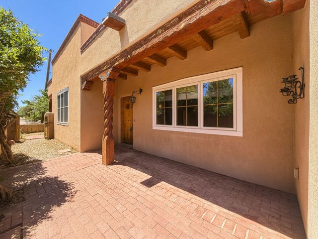 738 Gregory, Santa Fe, NM 87505